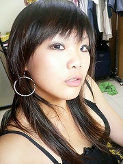 lots of slightly teasing face and boob pics