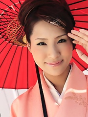 Akira Ichinose in kimono fucked